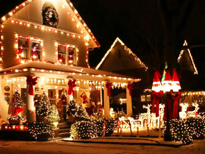 this image shows Christmas lights in Carmichael, CA